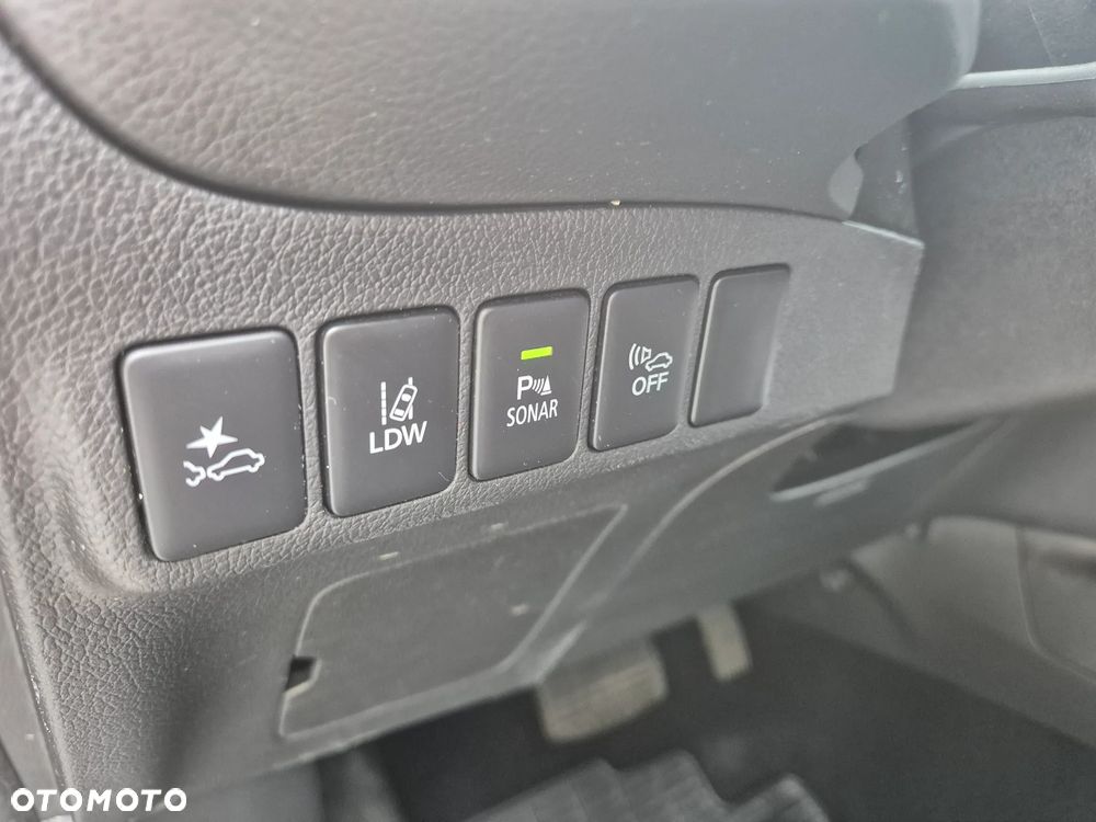 Mitsubishi Outlander - 16