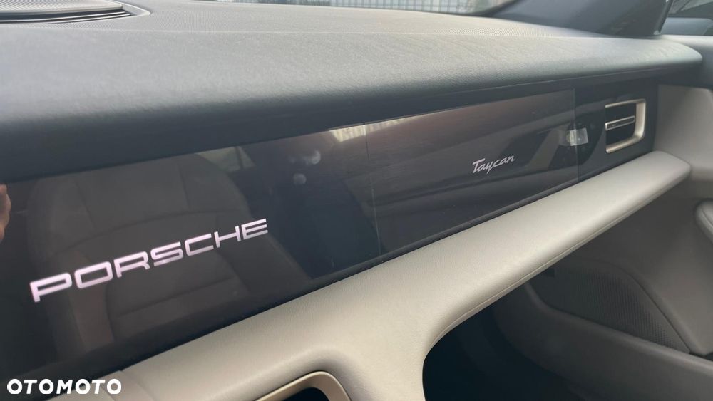 Porsche Taycan 105kWh 4S Performance Plus - 17