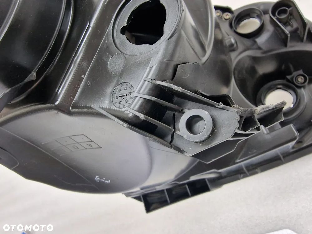 VW UP 11- LEWA LAMPA PRZEDNIA PRZÓD NR 1S1941015N , NR AUKCJI LL271 - 15