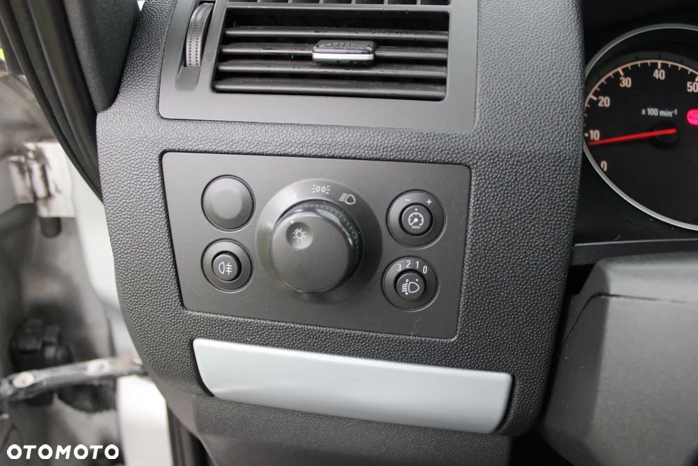 Opel Zafira 1.8 Elegance - 22