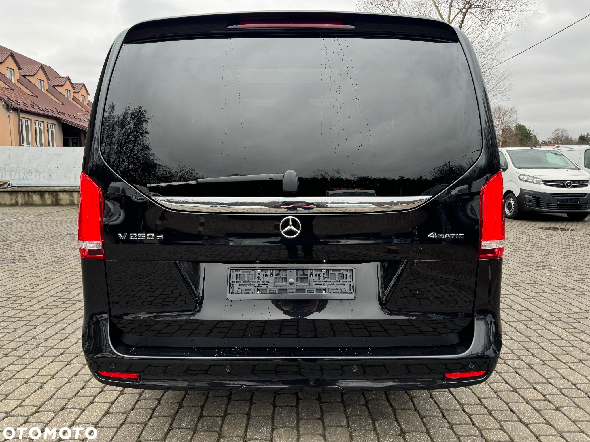 Mercedes-Benz Klasa V 250 d lang 4Matic 9G-TRONIC Avantgarde Edition 2021 - 6