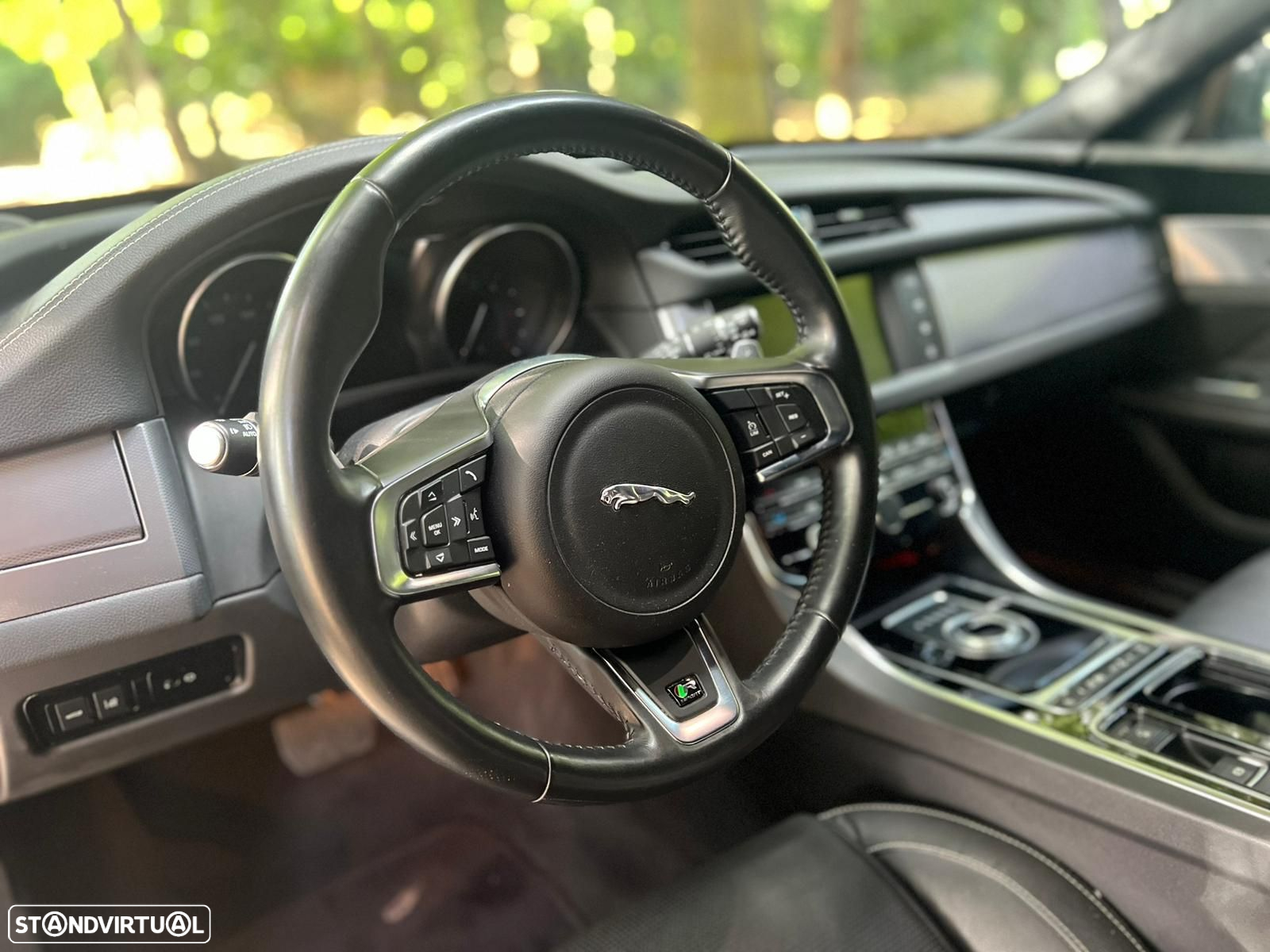 Jaguar XF Sportbrake 2.0 D R-Sport Aut. - 18