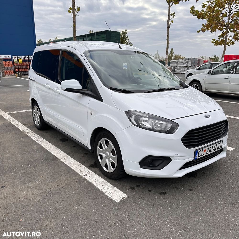 Ford Tourneo Courier 1.5 TDCi Ambiente - 1