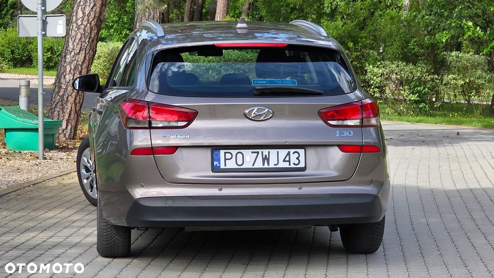 Hyundai i30 1.5 DPI Classic + - 6