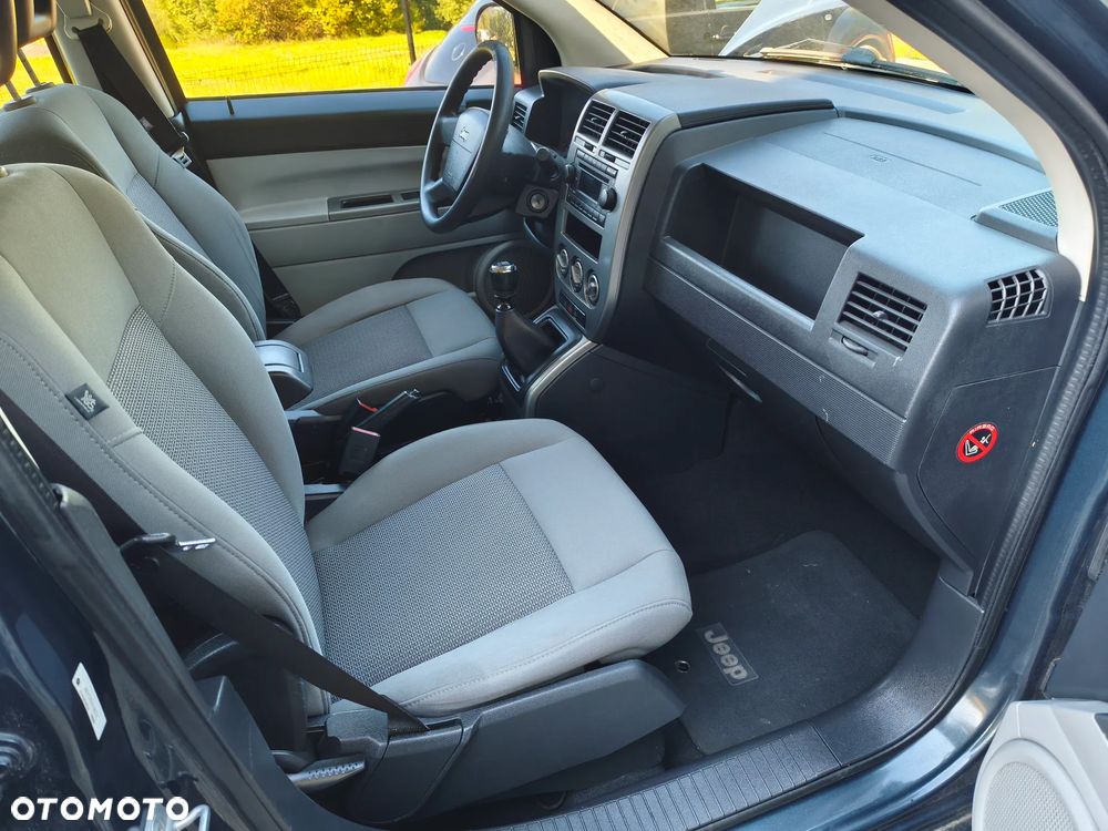 Jeep Compass - 8