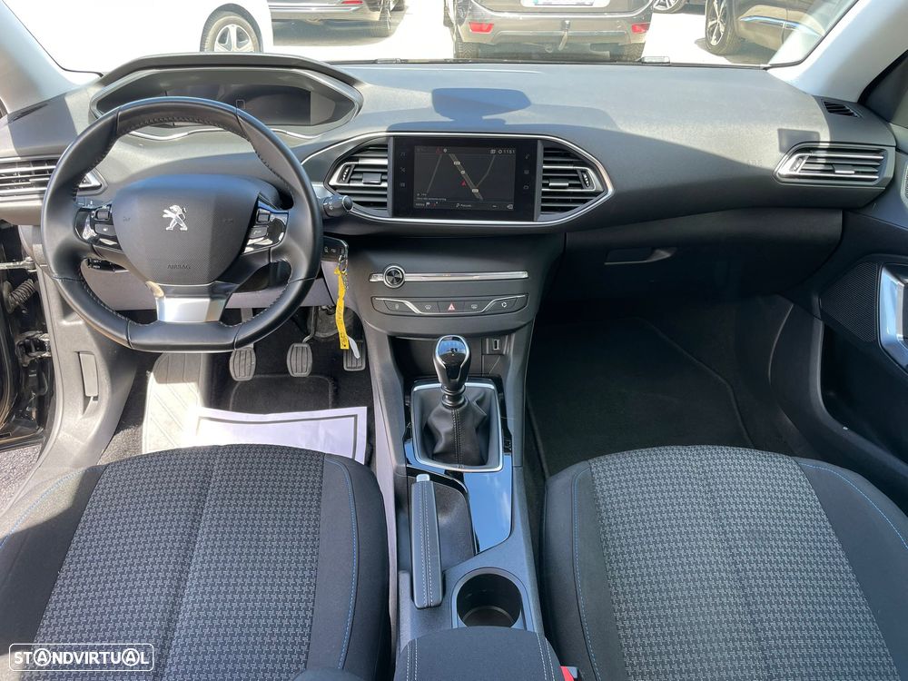 Peugeot 308 1.5 BlueHDi Style - 4