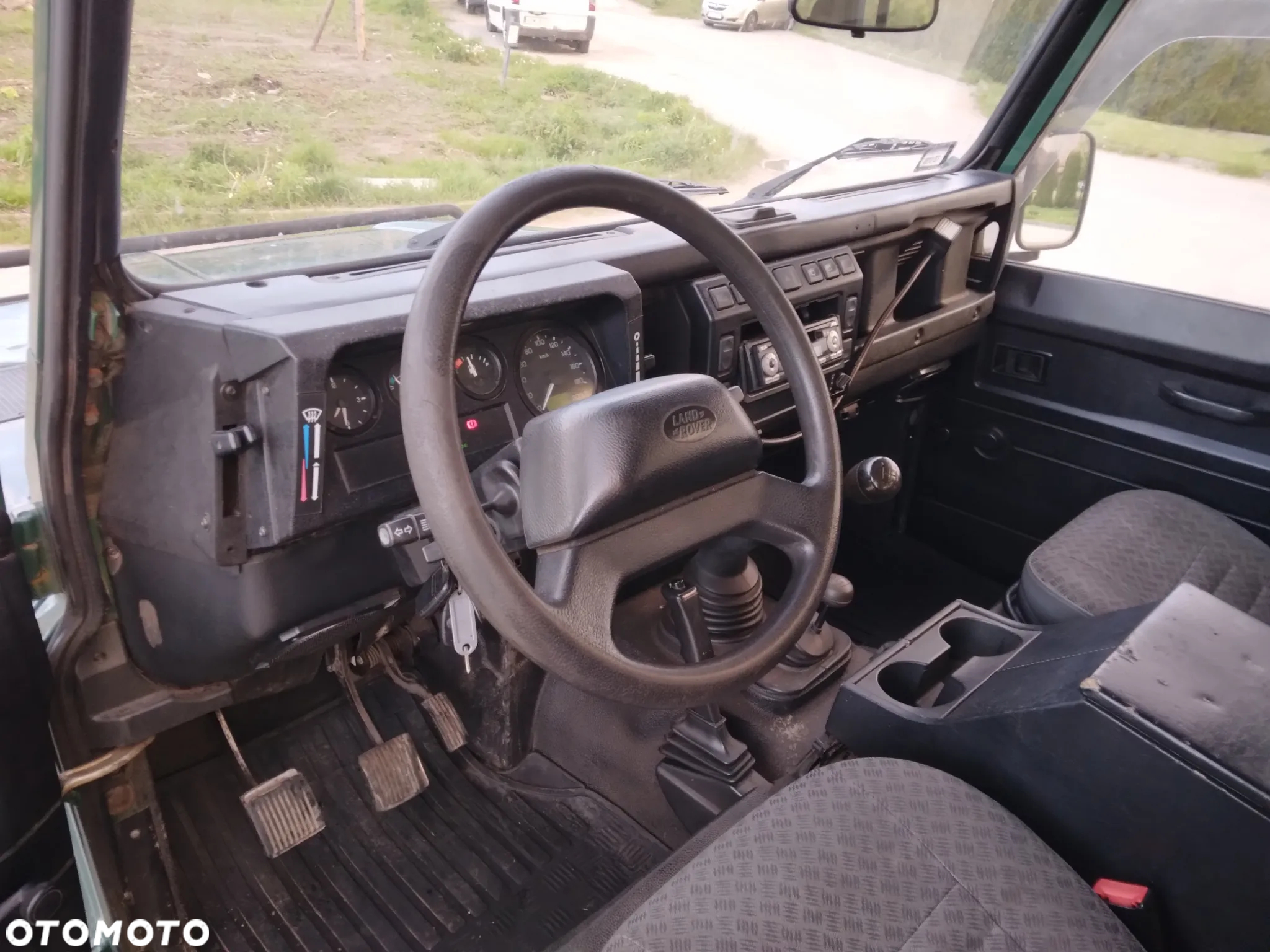 Land Rover Defender 110 2.5 TDI - 10