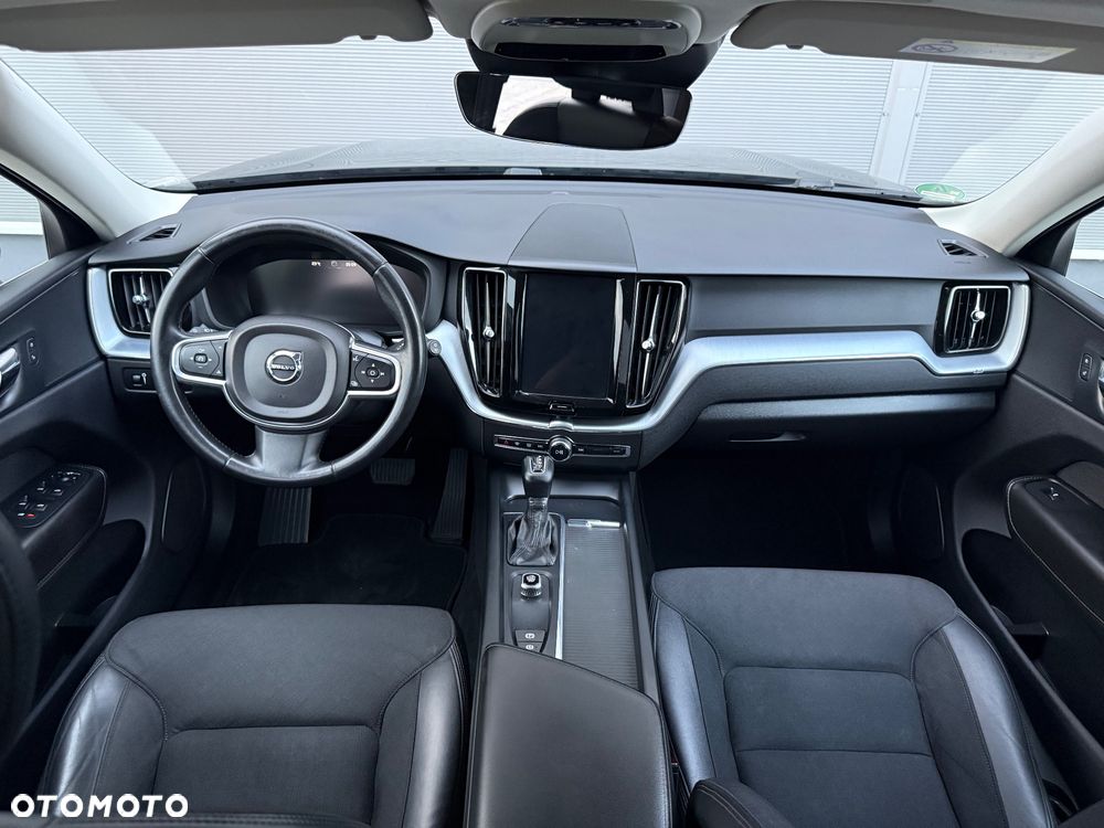 Volvo XC 60 D4 AWD Geartronic Momentum - 21