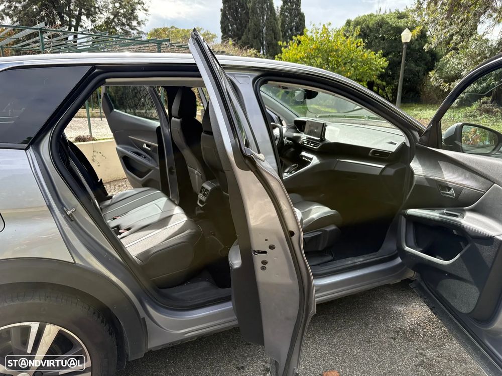 Peugeot 3008 1.6 Hybrid Allure e-EAT8 - 19