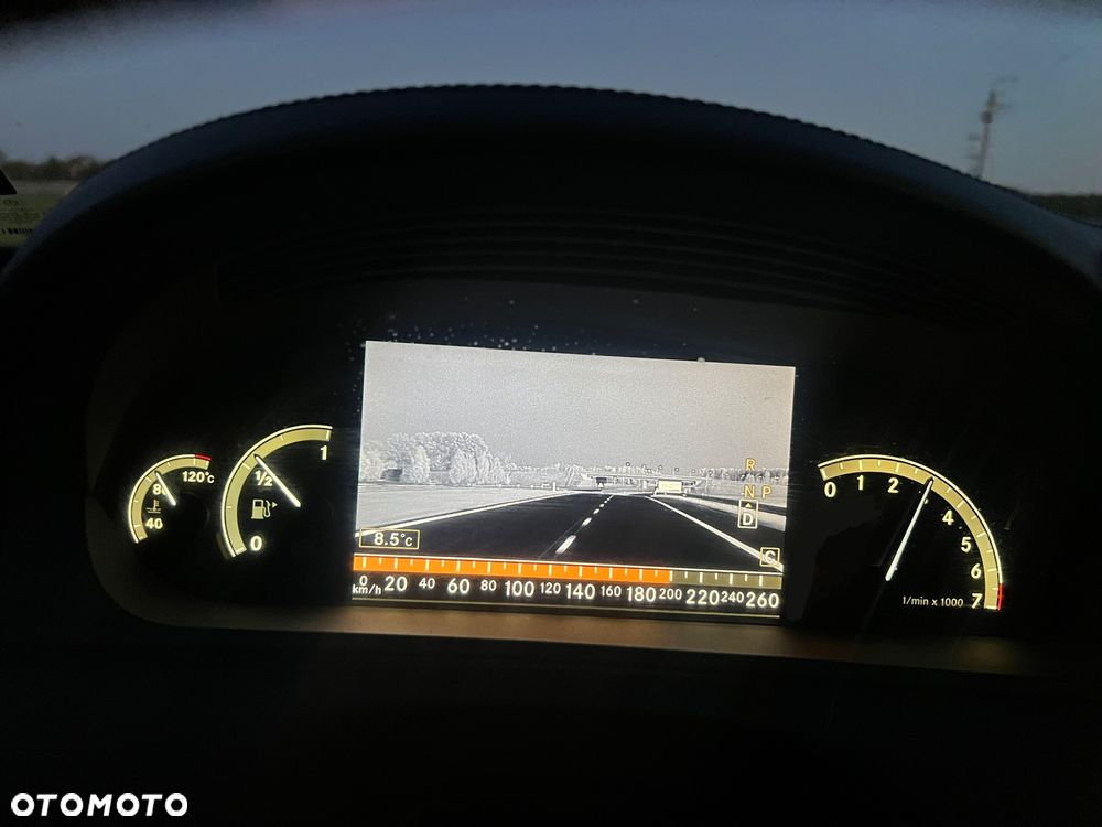 Mercedes-Benz CL 500 7G-TRONIC - 19