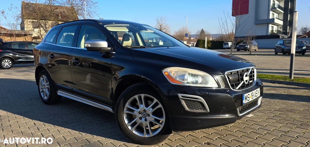 Volvo XC 60 D5 AWD Aut. RDesign - 2