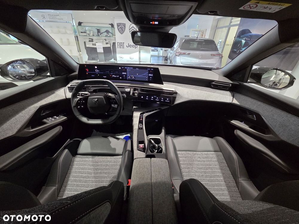 Peugeot 3008 - 16