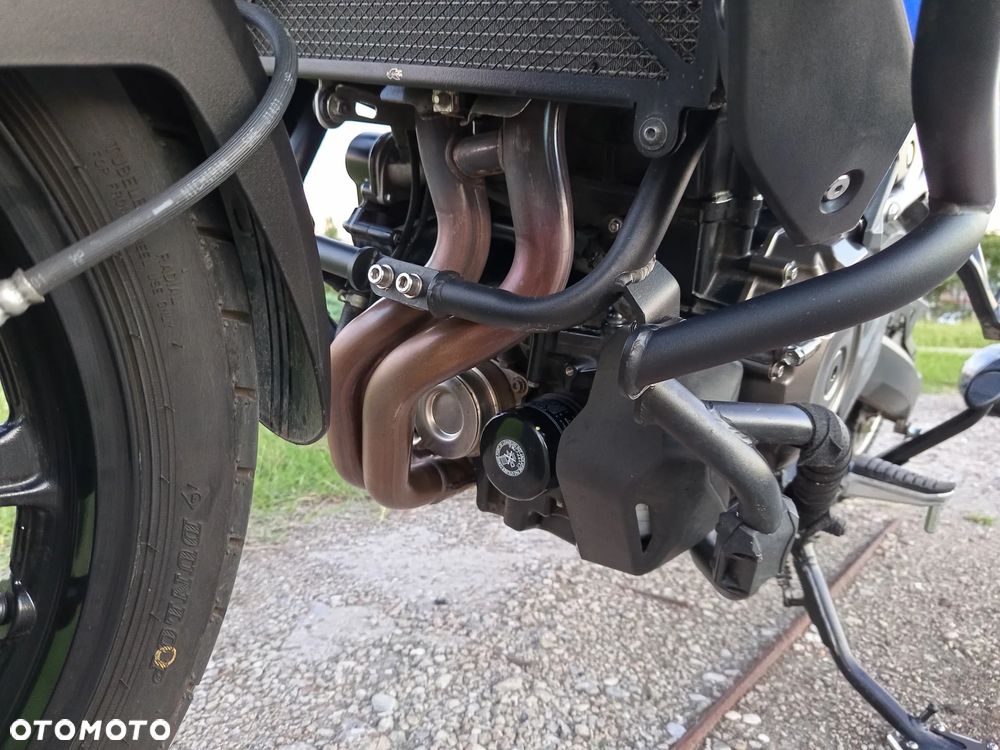 Suzuki V-STROM - 22