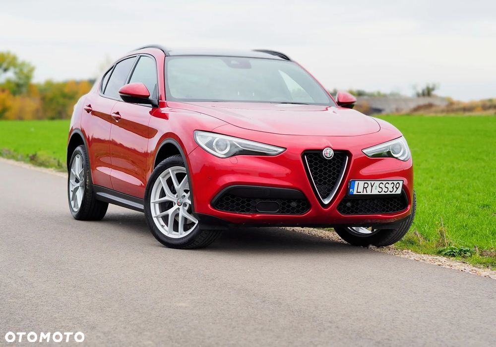 Alfa Romeo Stelvio 2.0 Turbo 16V AT8-Q4 Ti - 1
