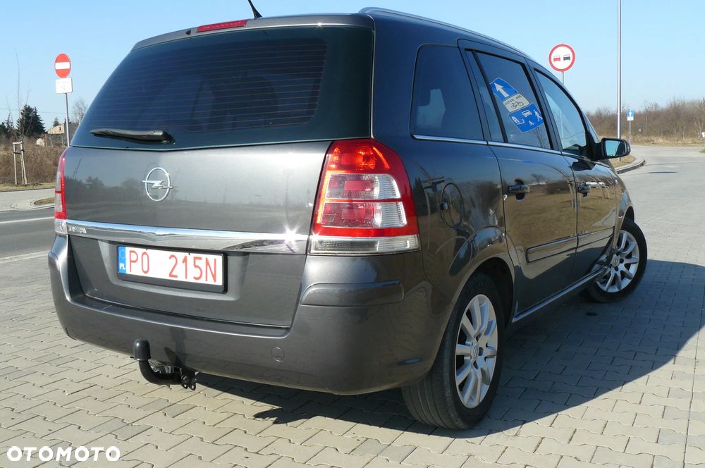 Opel Zafira - 8