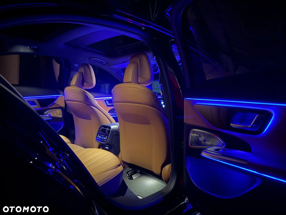 Mercedes-Benz Klasa E 220 d mHEV AMG 9G-Tronic - 16