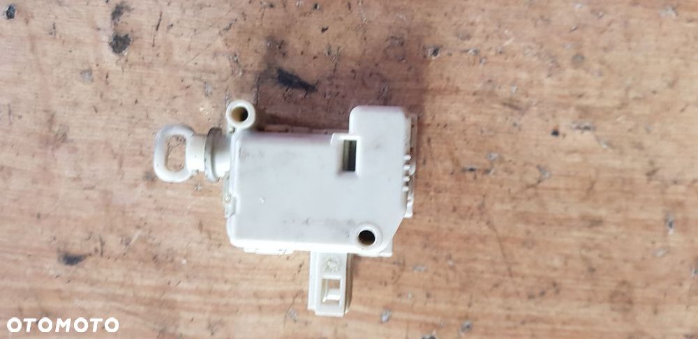 AUDI A4 B6 A6 C5 SIŁOWNIK KLAPY TYŁ 3B0862159 - 2