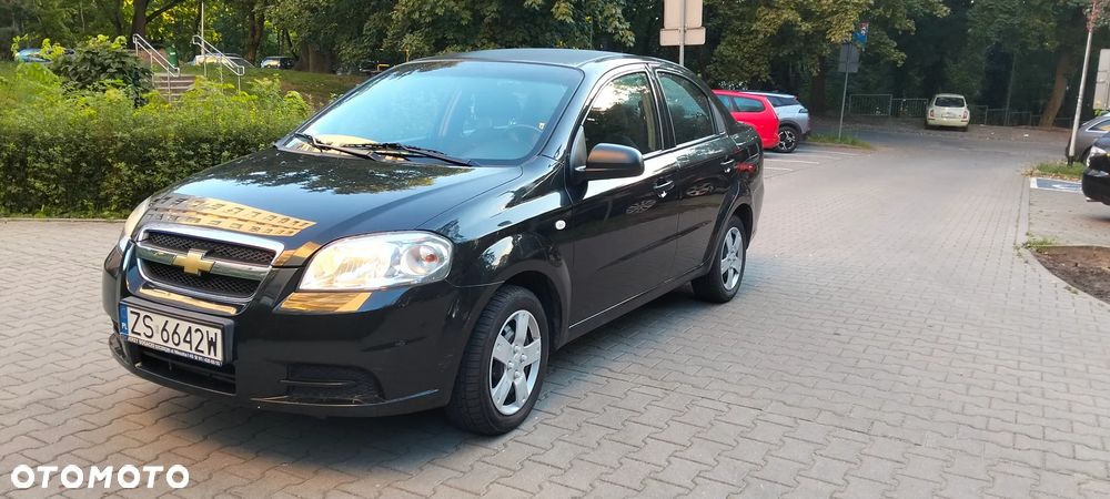Chevrolet Aveo 1.2 16V Base - 8