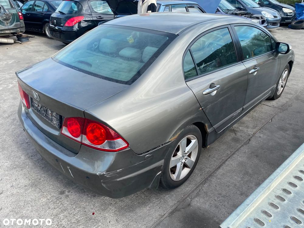 232 / Honda Civic VIII / Na Części /