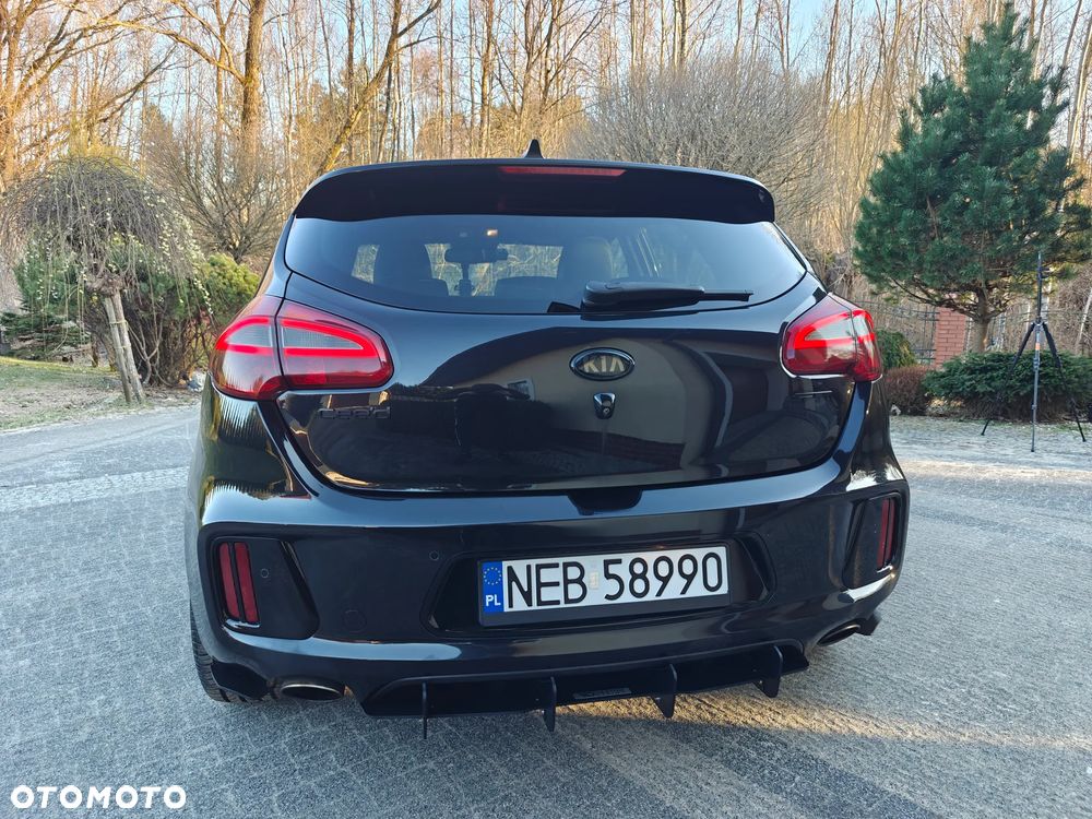 Kia Ceed 1.6 T-GDI GT - 7