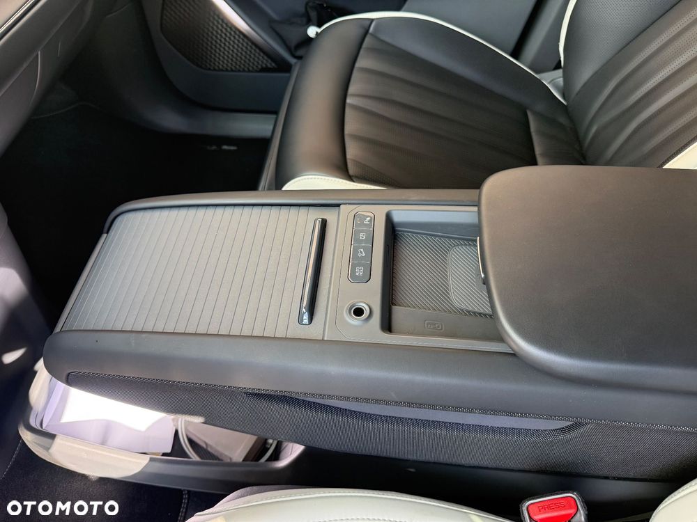 Kia EV9 99.8kWh GT-Line AWD - 8