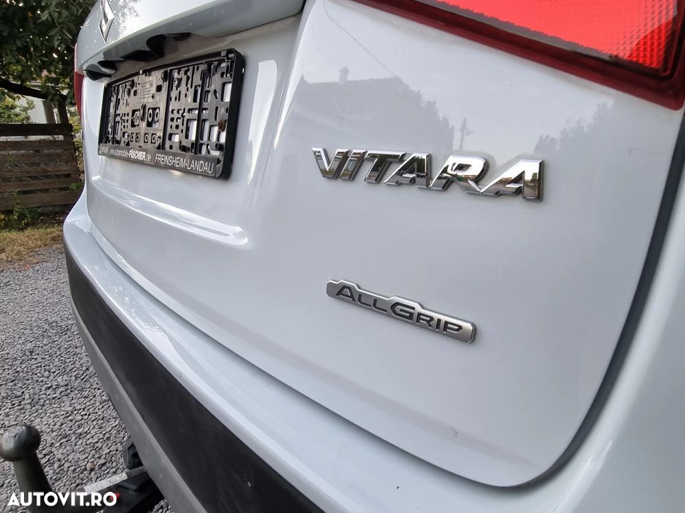 Suzuki Vitara 1.6 DDIS 4X4 Luxus - 7
