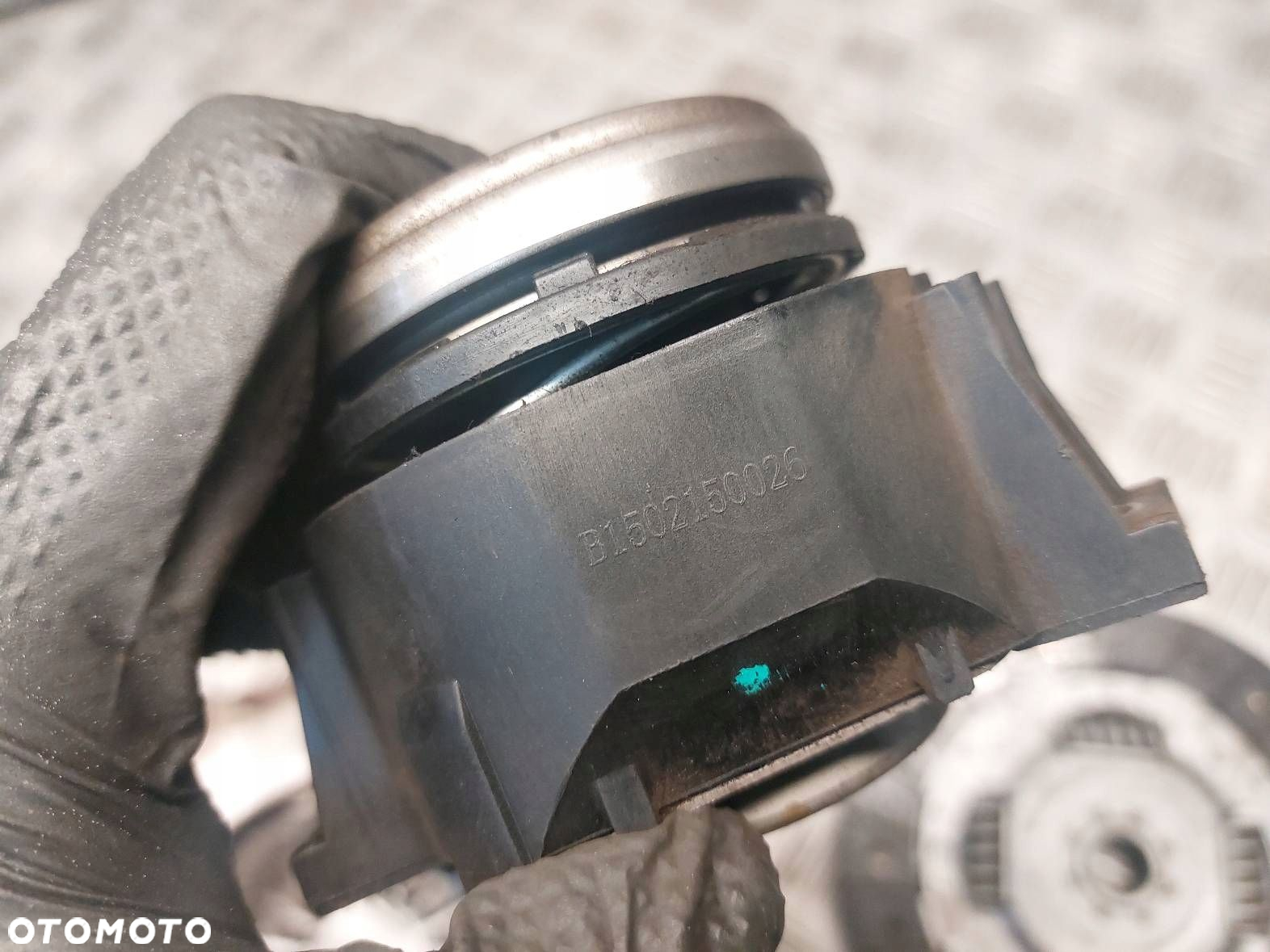 SPRZĘGŁO TARCZA + DOCISK + ŁOŻYSKO OPOROWE FORD FUSION I 1.4 16V - 2