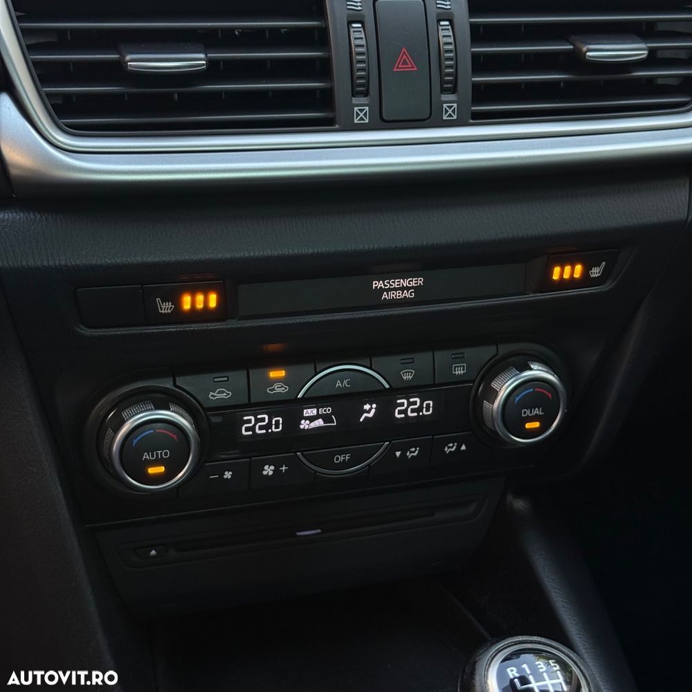 Mazda 3 - 17