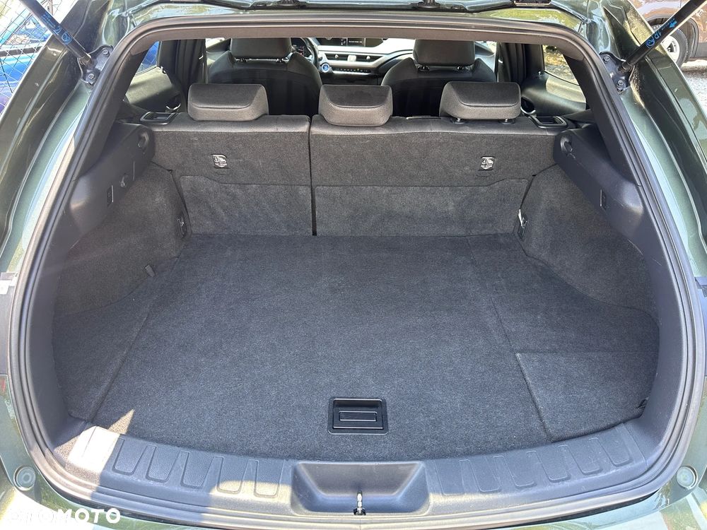 Lexus UX 250h Business Edition - 8