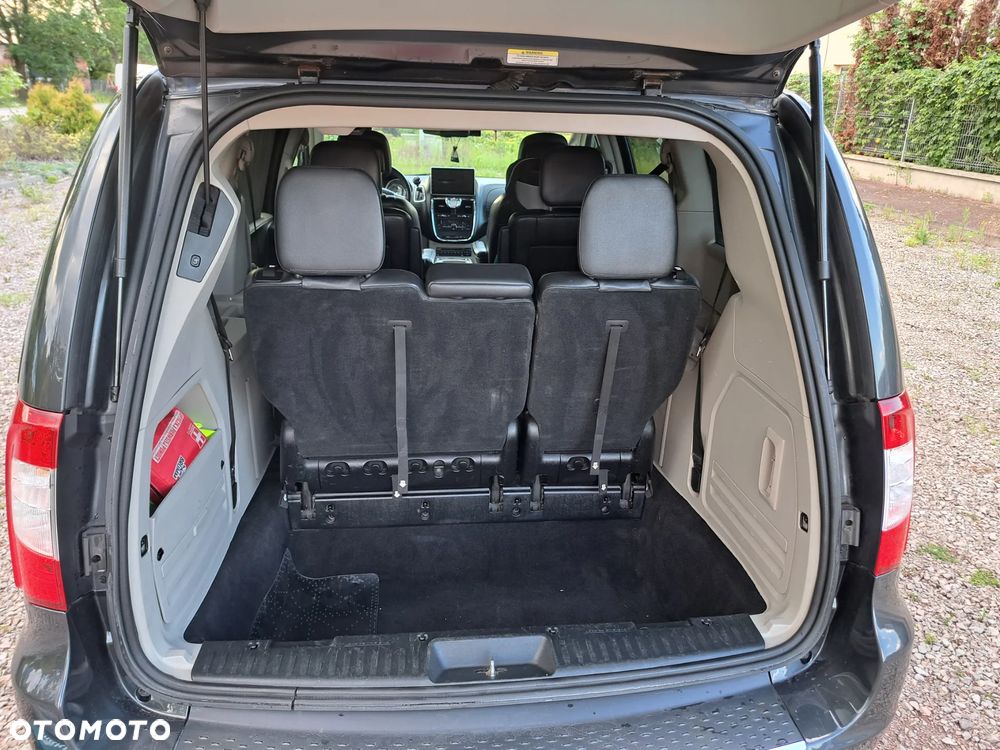 Chrysler Town & Country 3.6 Touring - 8