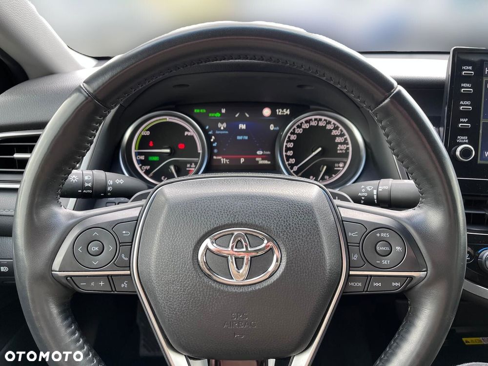 Toyota Camry 2.5 Hybrid Executive CVT - 23