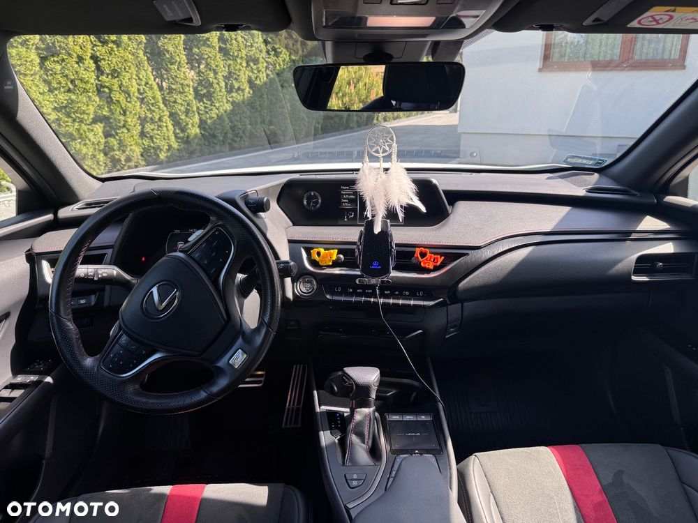 Lexus UX 200 GPF F Sport Design+ 2WD - 12