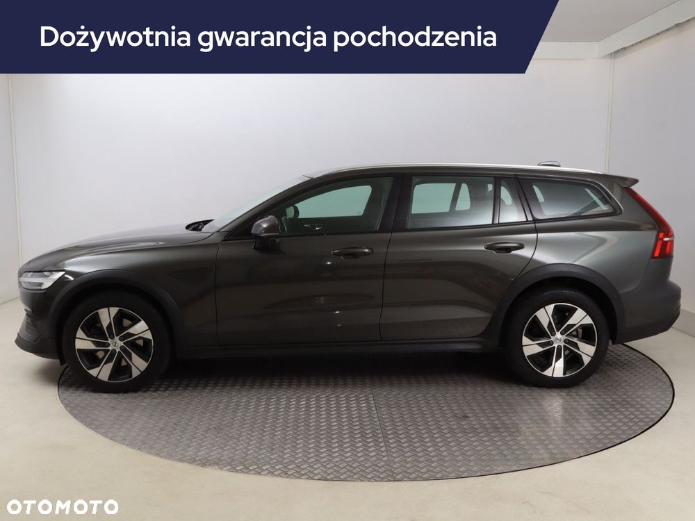 Volvo V60 Cross Country - 4