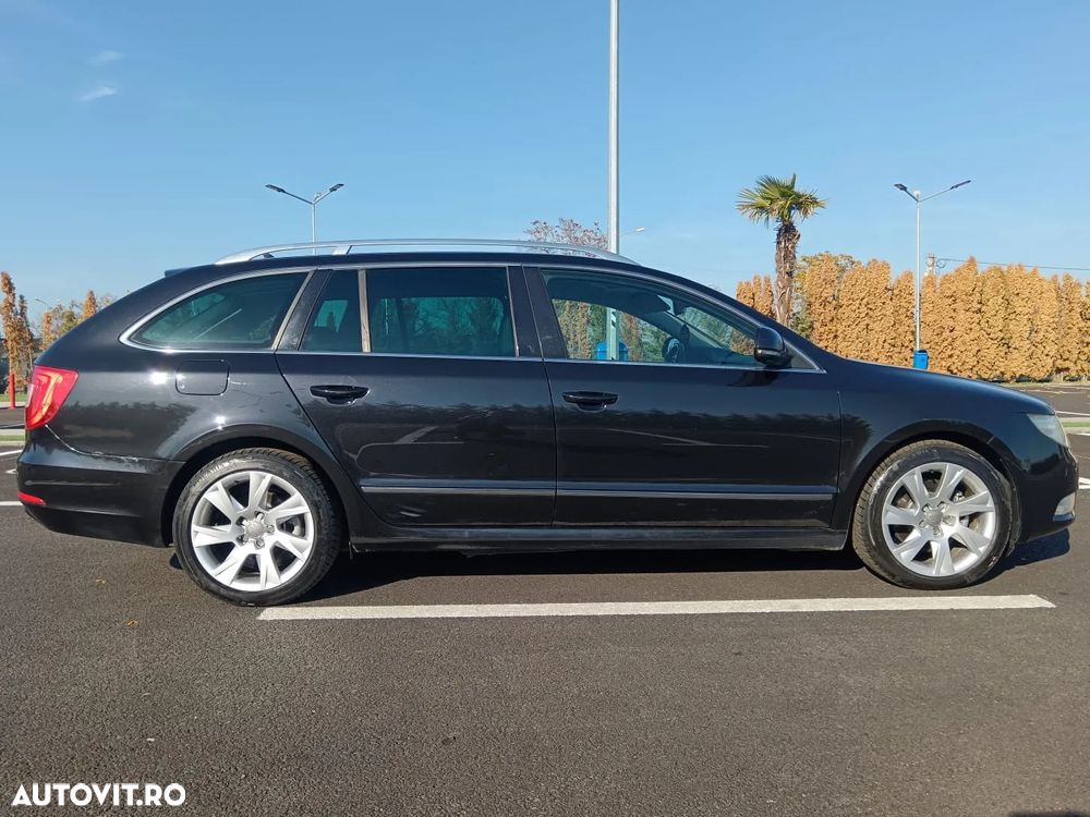 Skoda Superb 2.0 TDI Elegance - 32