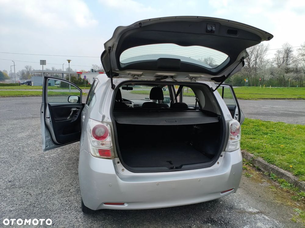 Toyota Verso 2.0 D-4D Sol - 6