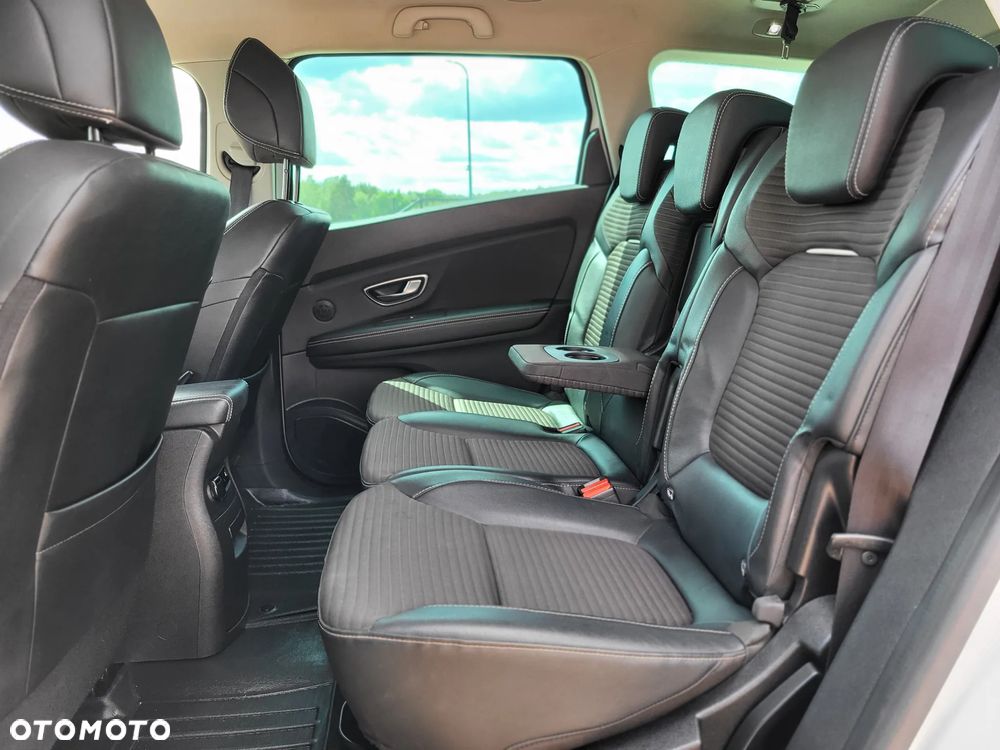 Renault Scenic - 17