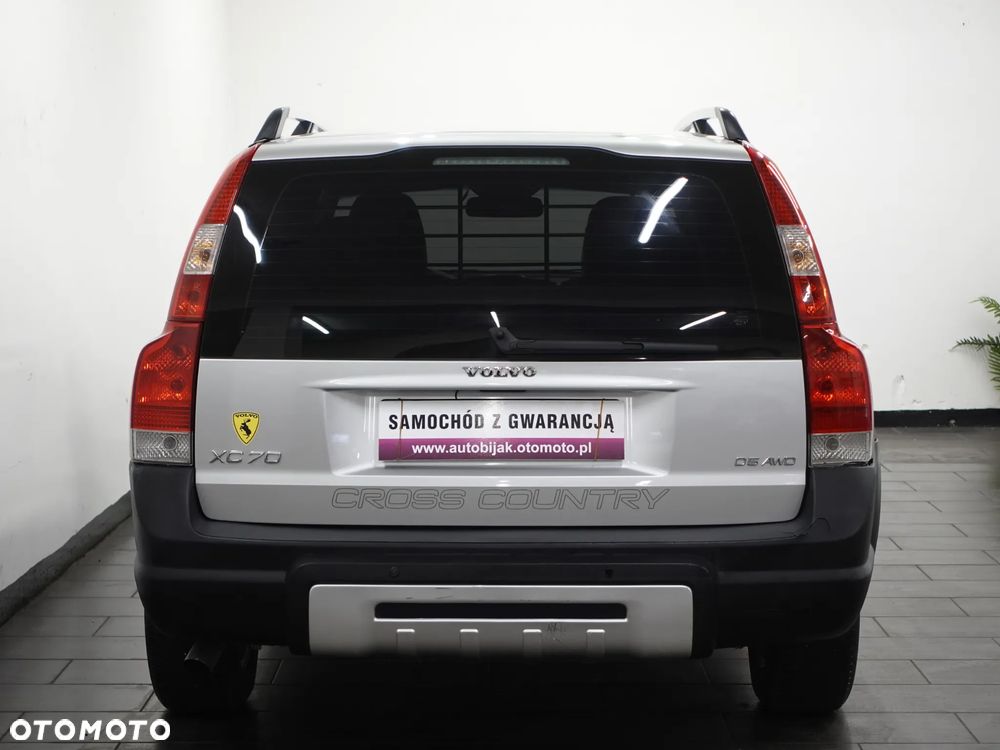 Volvo XC 70 D5 AWD Momentum - 7