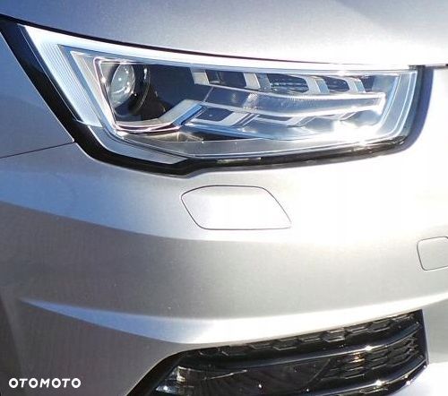 Zaślepka spryskiwacza AUDI A1 LIFT L / P KOLORY - 1
