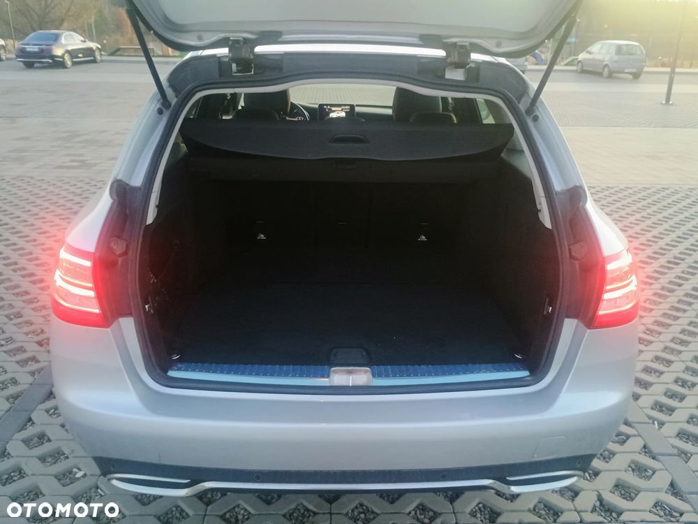 Mercedes-Benz Klasa C 200 4Matic 9G-TRONIC Avantgarde - 17