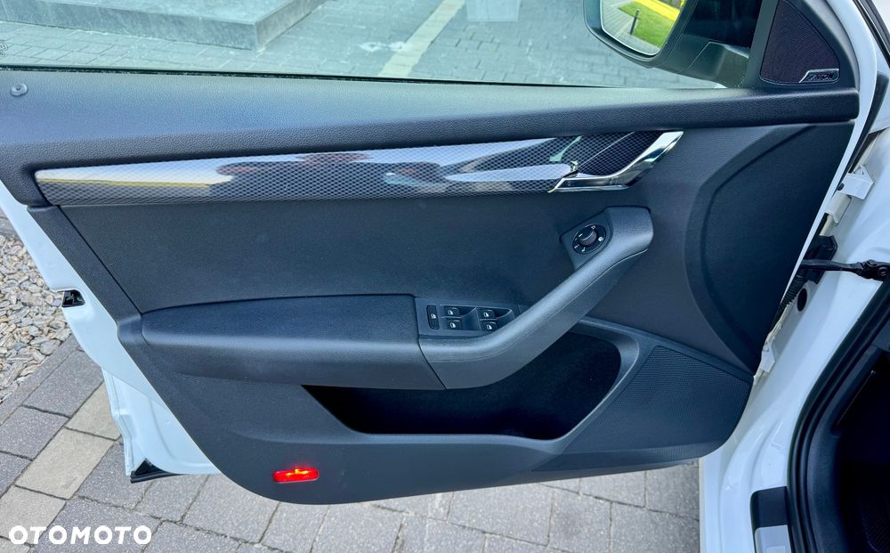 Skoda Octavia 2.0 TSI RS DSG - 15