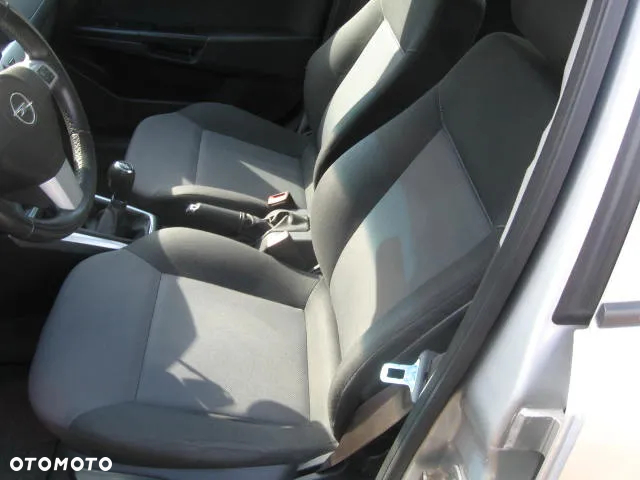 Opel Astra III 1.6 EU5 - 16
