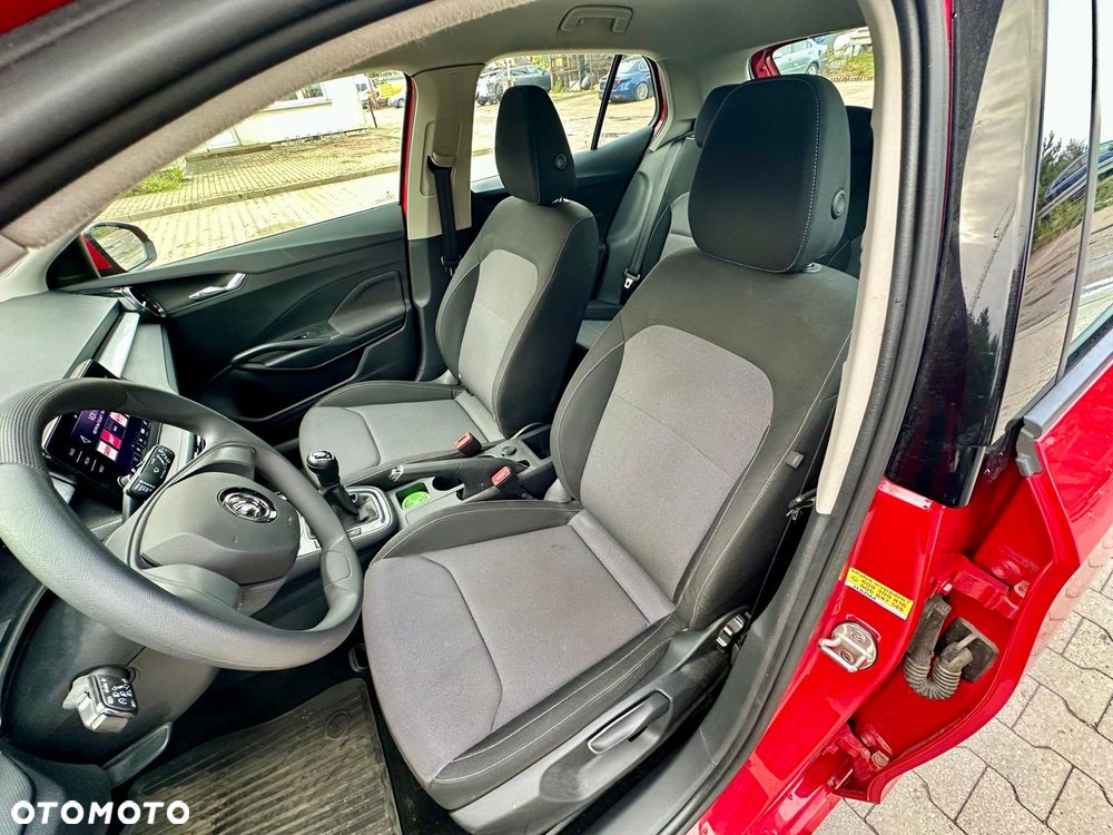 Skoda Fabia 1.0 Selection - 4