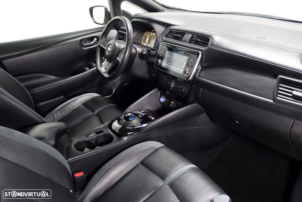 Nissan Leaf 40 kWh Tekna - 25