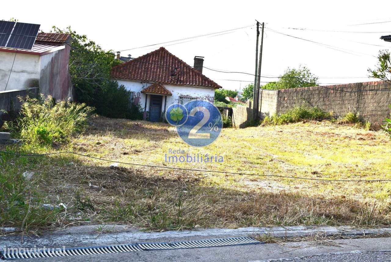Moradia Térrea T3 p/ remodelar | Lote 1257m2 - Marrazes - Grande imagem: 4/17