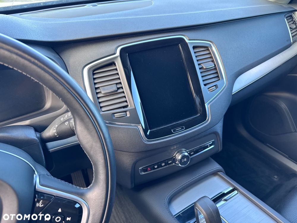Volvo XC 90 D5 AWD Geartronic Momentum - 27