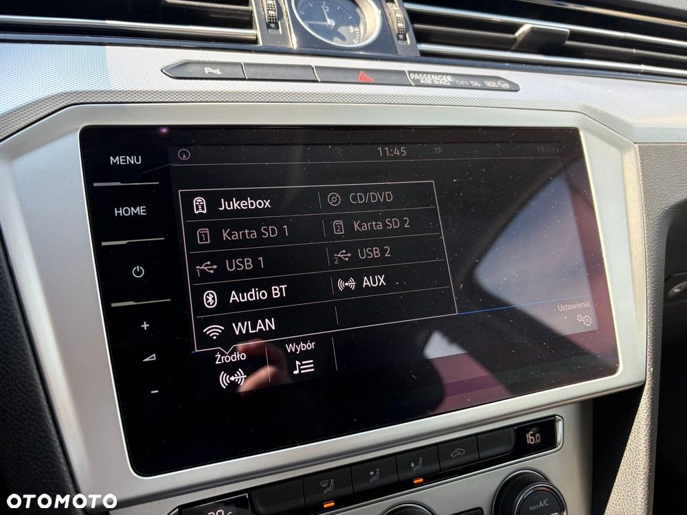 Volkswagen Passat - 28