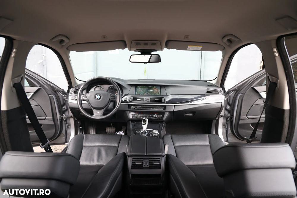 BMW Seria 5 520i Aut. Modern Line - 12