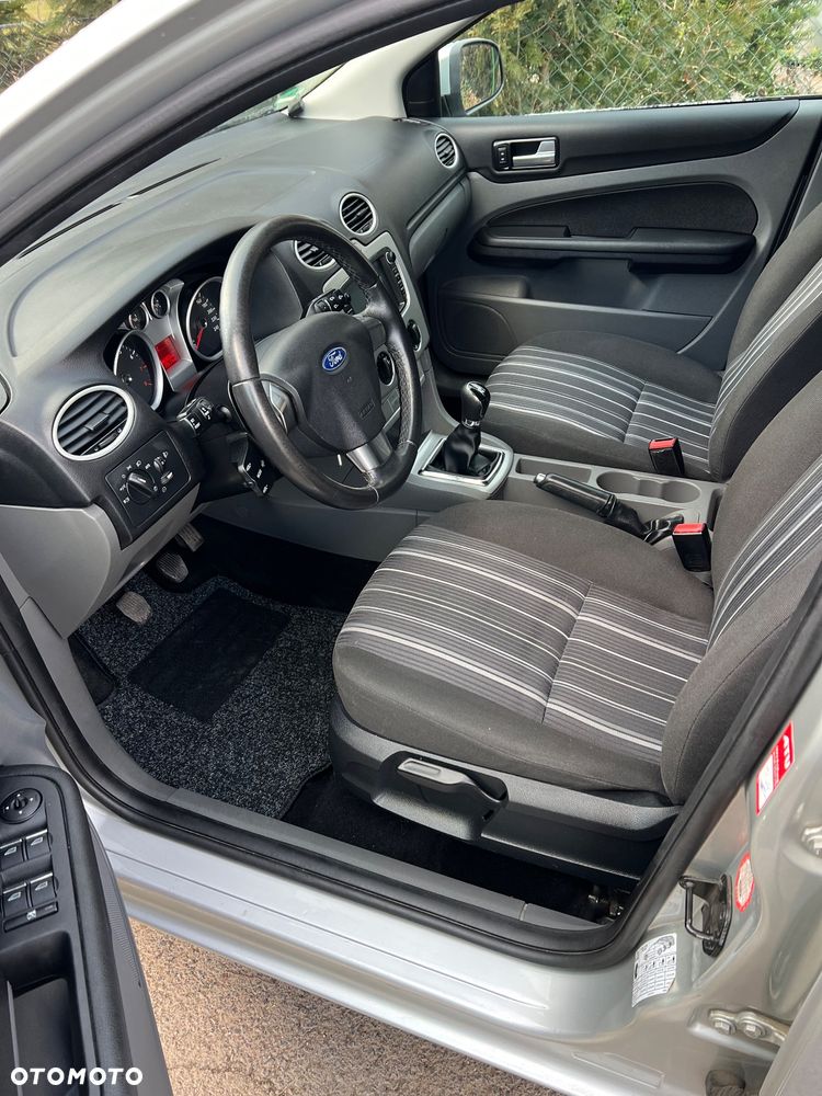 Ford Focus 1.6 16V Silver Magic - 8