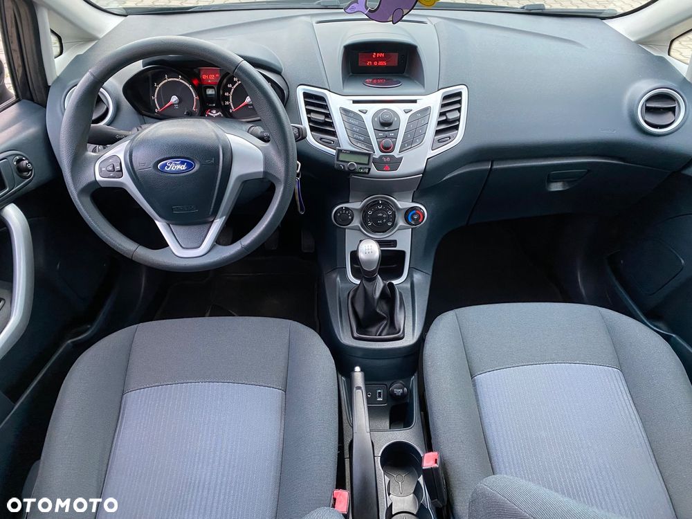 Ford Fiesta 1.25 Champions Edition - 6