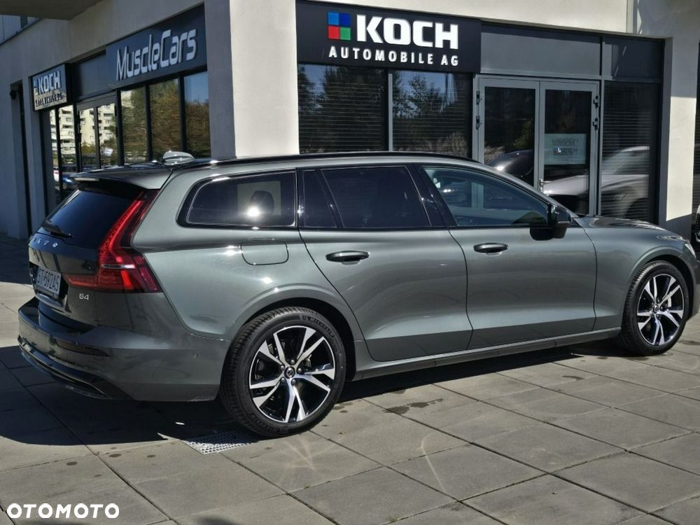 Volvo V60 B4 B Plus Dark - 5